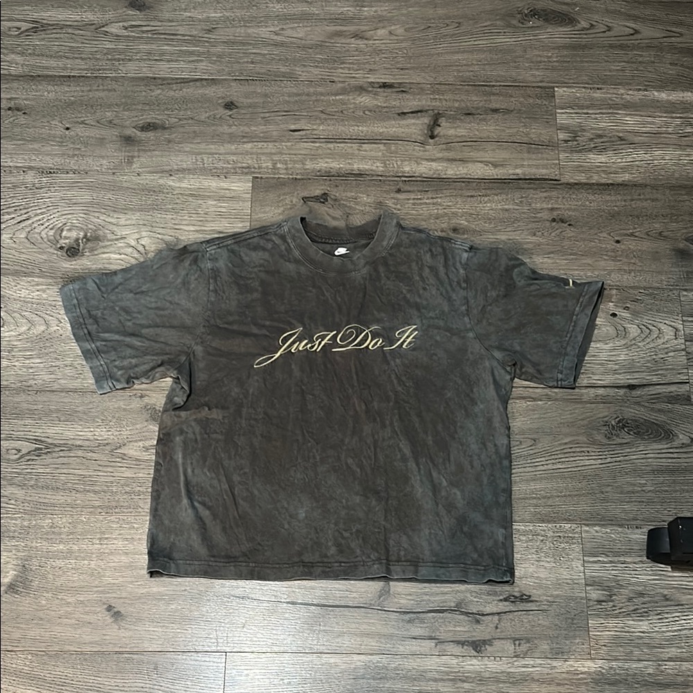 Nike Gray Short Sleeve Tee Classic Crew Neck